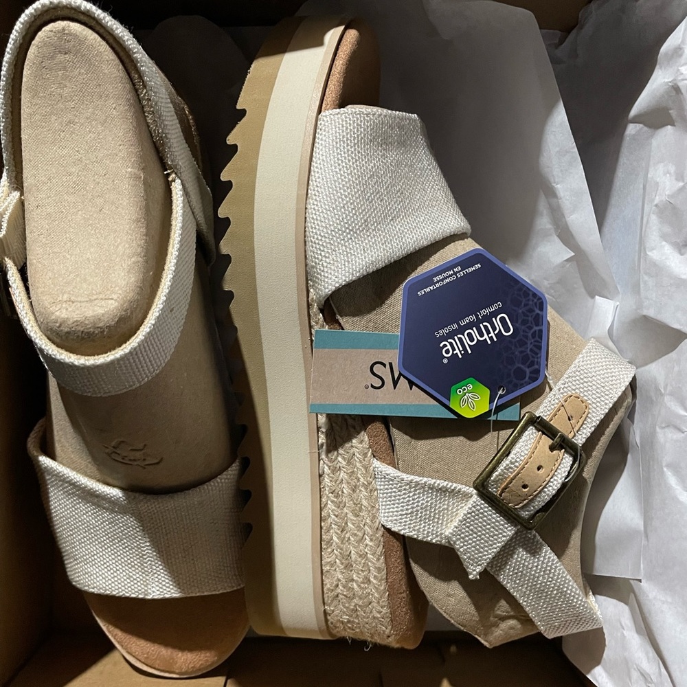 - Toms wedge sandals NEVER WORN